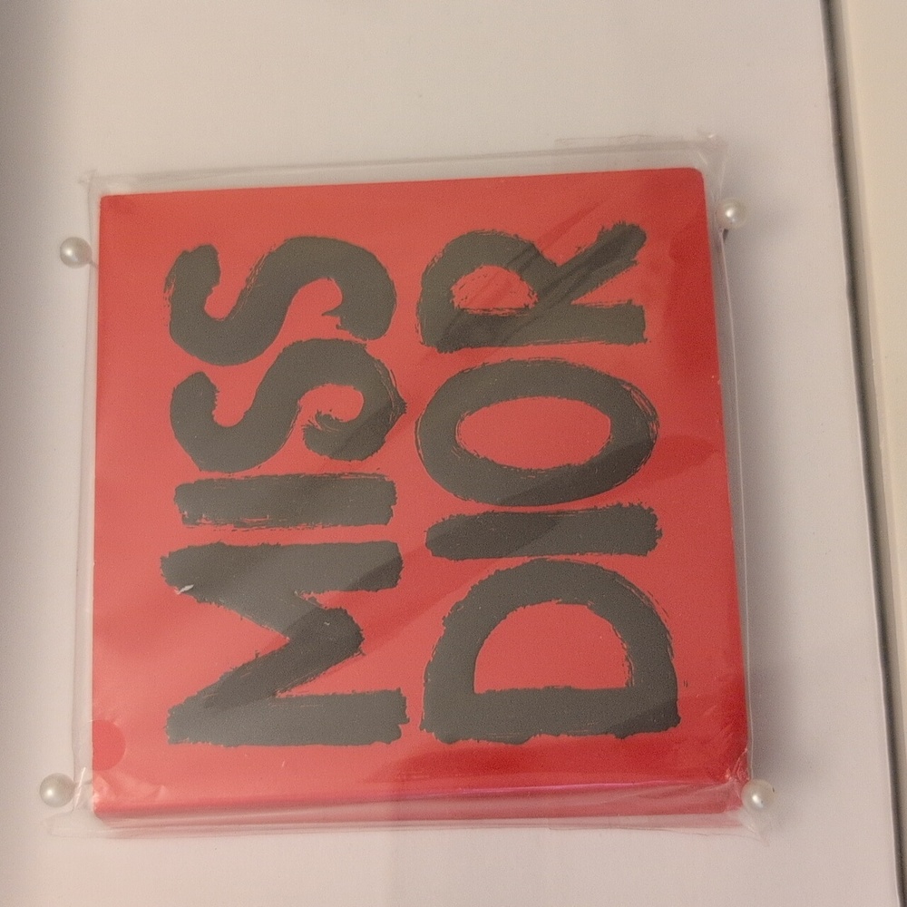 Miss Dior Notepad Shadowbox Display - Picture 7 of 8